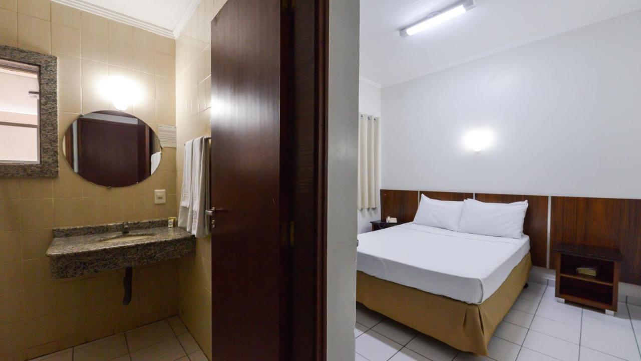 Araucaria Hotel Business - Maringá Esterno foto